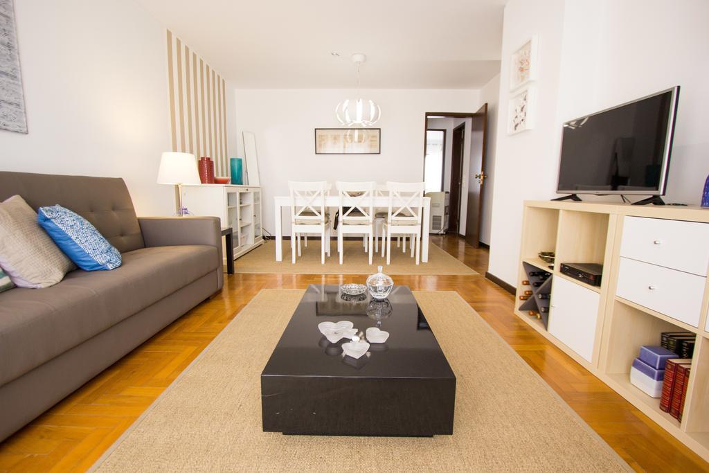 Spacious Apartment In Lisabona Exterior foto